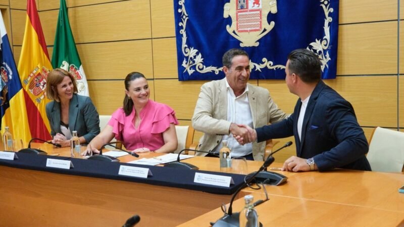 Unos 42 jóvenes migrantes extutelados acceden al mercado laboral en Fuerteventura dentro del programa Urdimbre.