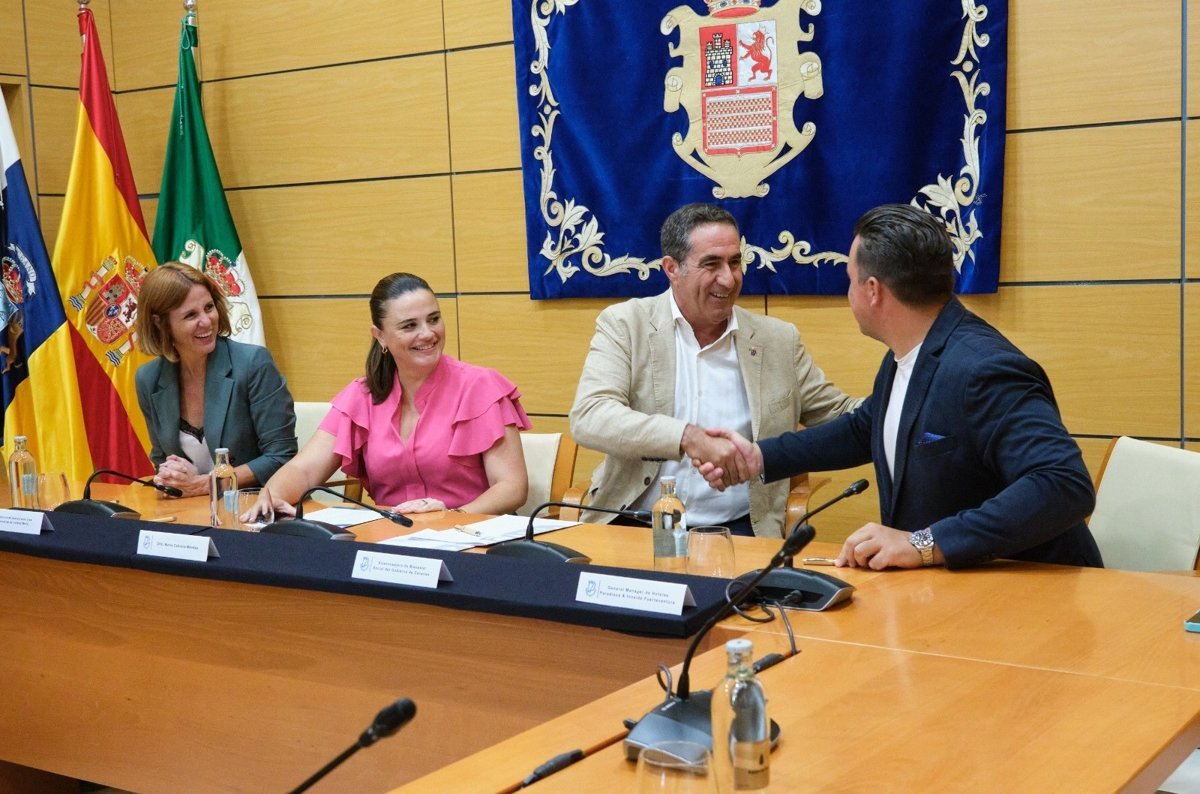 Unos 42 jóvenes migrantes extutelados acceden al mercado laboral en Fuerteventura dentro del programa Urdimbre.
