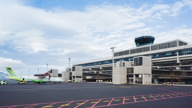 Amplían horario operativo en aeropuertos de La Palma y Fuerteventura