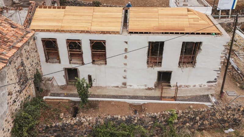 Avanza rehabilitación de casa del poeta Pedro García Cabrera en La Gomera