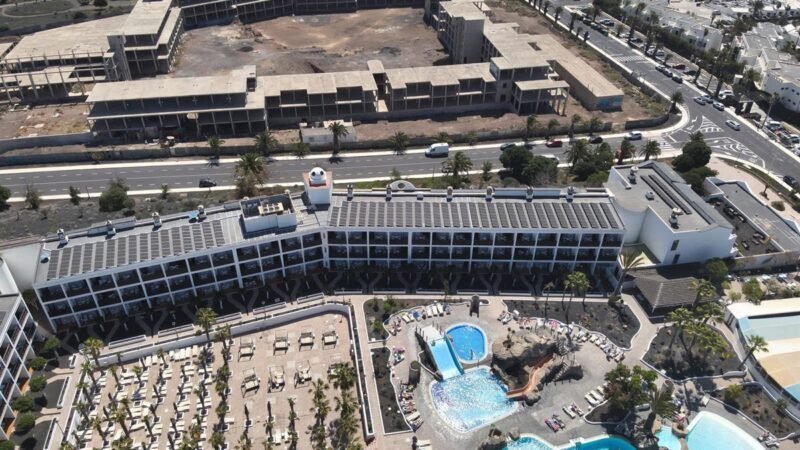 BlueSea Hotels inicia la descarbonización de sus hoteles en Costa Bastián (Lanzarote) con Edison Next