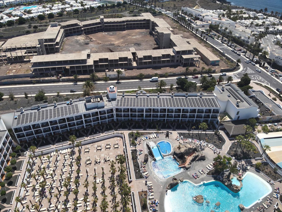 BlueSea Hotels inicia la descarbonización de sus hoteles en Costa Bastián (Lanzarote) con Edison Next