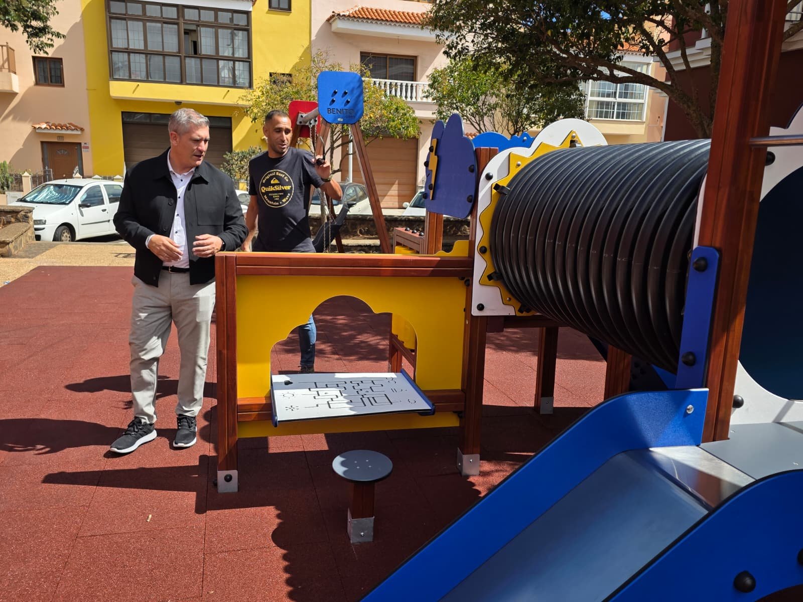 El parque infantil del Coromoto en La Laguna se renueva para ofrecer más diversión a las familias.