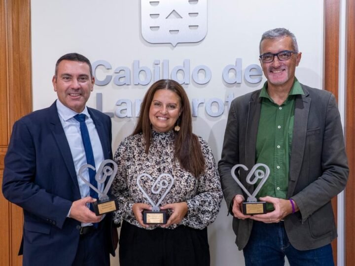 Fisioterapeuta lanzaroteña recibe premio internacional de salud