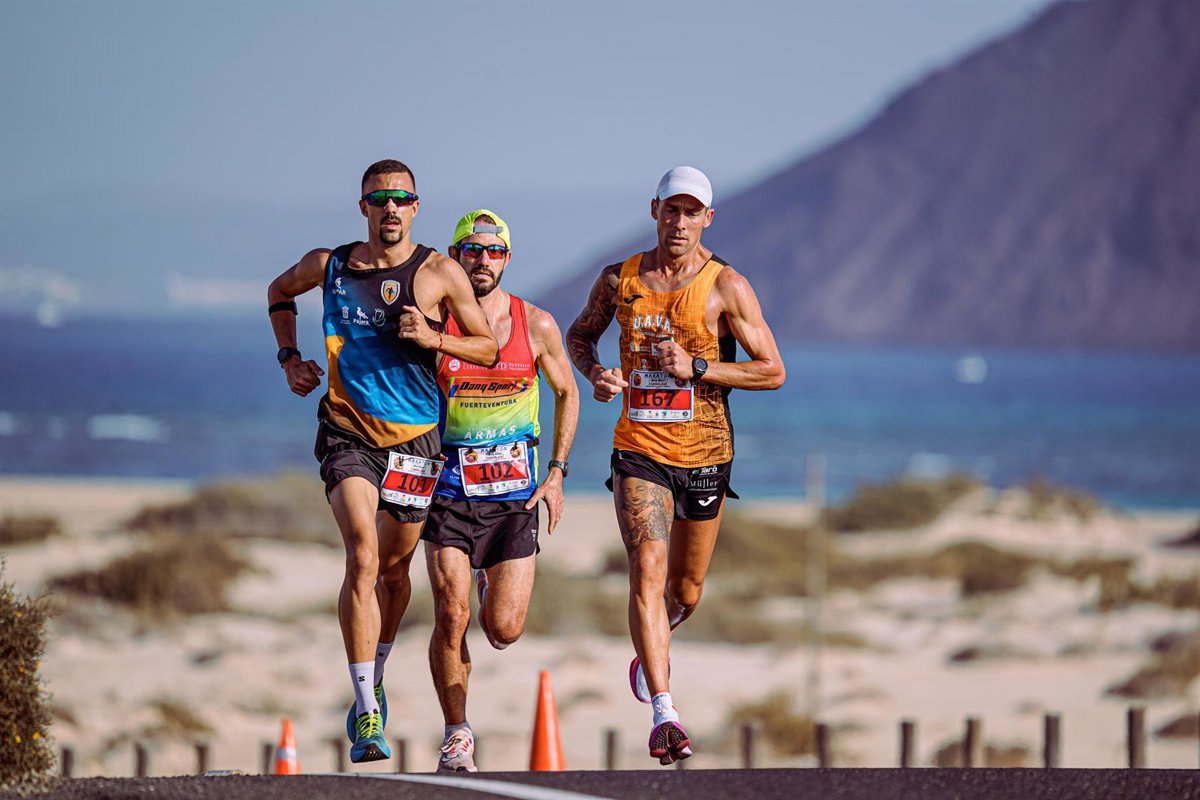 III Maratón Dany Sport Corralejo Grandes Playas en Fuerteventura: más de 800 corredores en cuatro distancias.