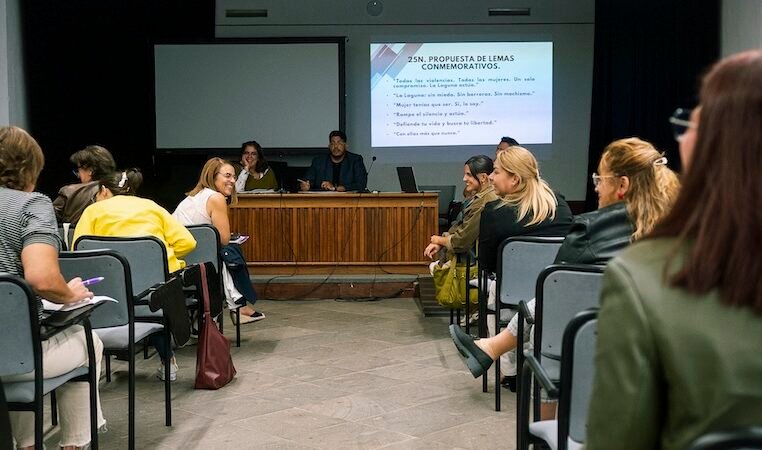 La Laguna se prepara para el 25N con el Consejo Municipal de las Mujeres