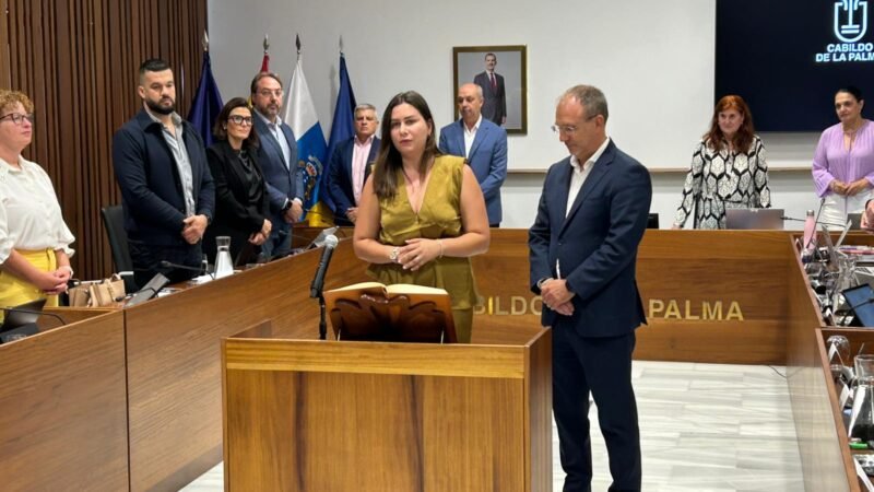 Mónica Gómez Curiel asume como consejera del Cabildo de La Palma