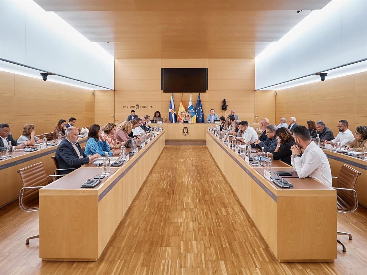 Aumento del 23,2% en inversiones a ayuntamientos y plan de empleo social de 10 millones en Tenerife.