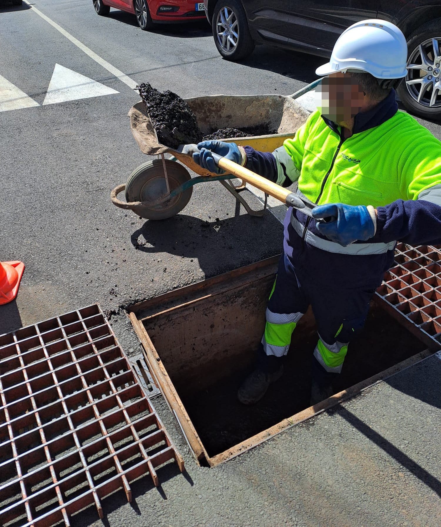 La Laguna refuerza limpieza de imbornales ante lluvias