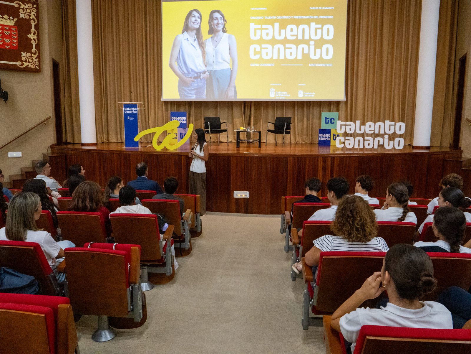 Presentación de Talento Canario en el Cabildo de Lanzarote: inspirando a la juventud del Archipiélago.