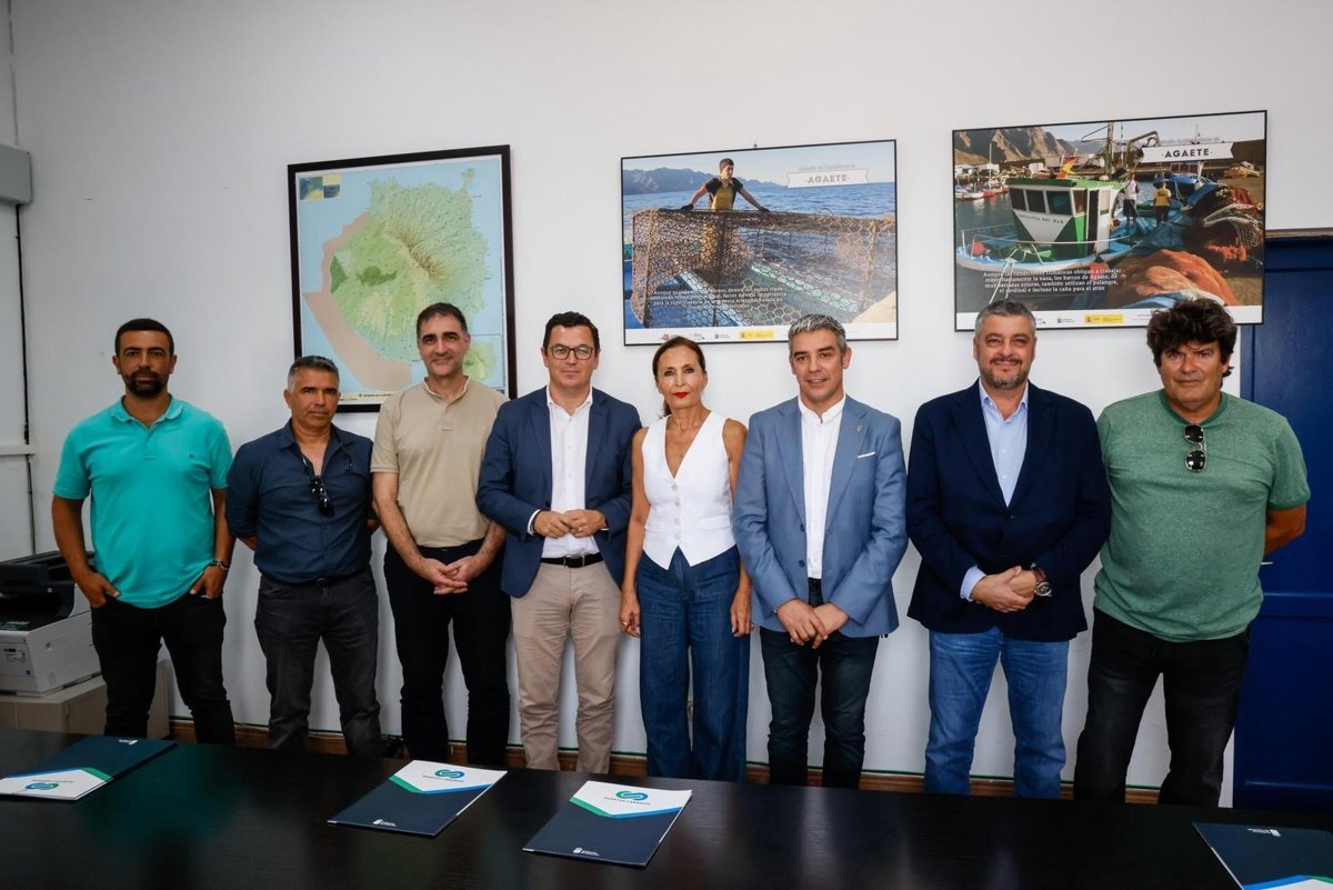 Puertos Canarios acuerda cesión de instalaciones para promover pesca en Canarias
