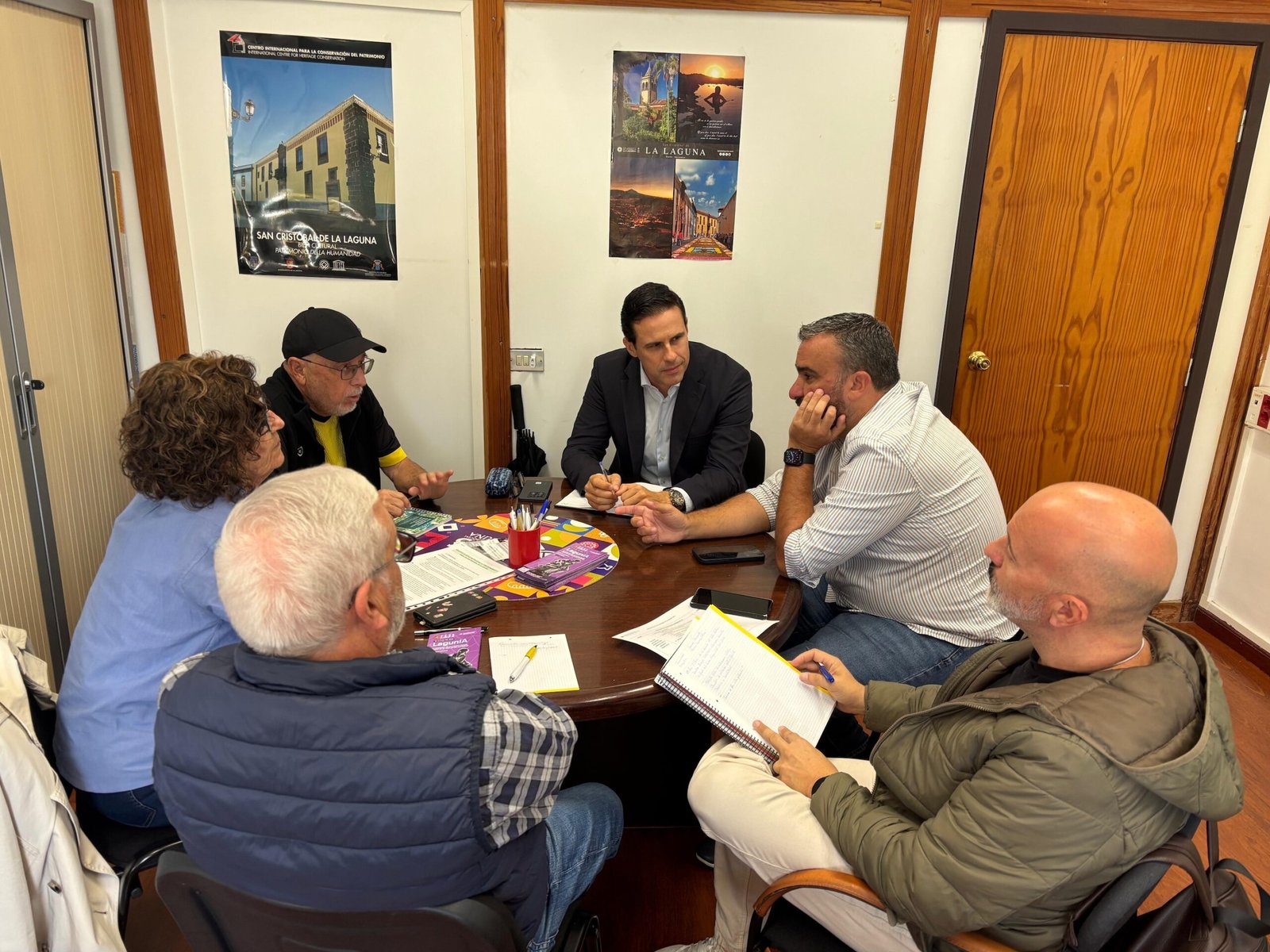 Reunión de trabajo entre la Comisión Permanente del Foro Económico y Social de La Laguna y el concejal de San Cristóbal de La Laguna
