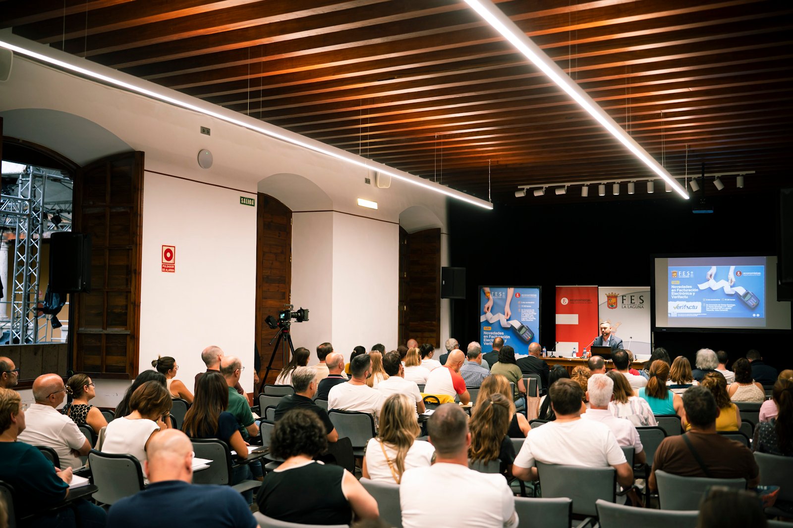 Taller sobre facturación electrónica para empresas laguneras