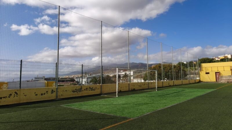 Concluidas las obras de acondicionamiento en el campo de fútbol Las Torres