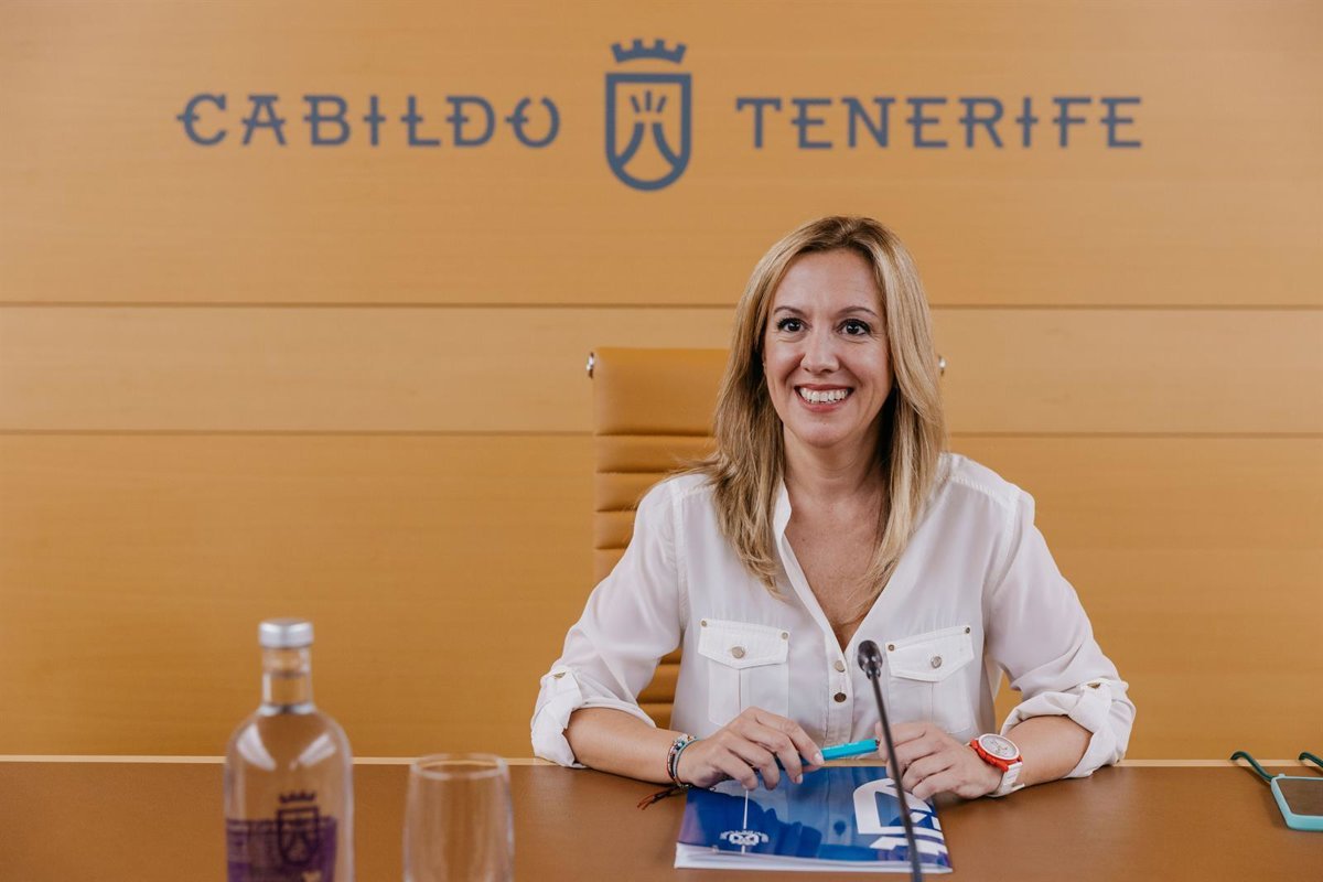Dávila llama a la «unidad» y prevé un «futuro brillante» para Tenerife