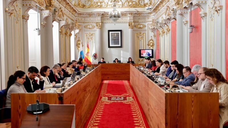 El Ayuntamiento de Las Palmas avala declarar el lenguaje silbado de la isla como BIC en español