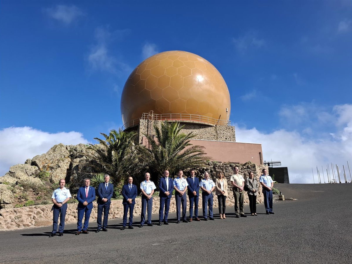 El Escuadrón de Vigilancia Aérea Nº22 en Lanzarote recibe el nuevo radar de largo alcance ‘Lanza’ fabricado por INDRA.