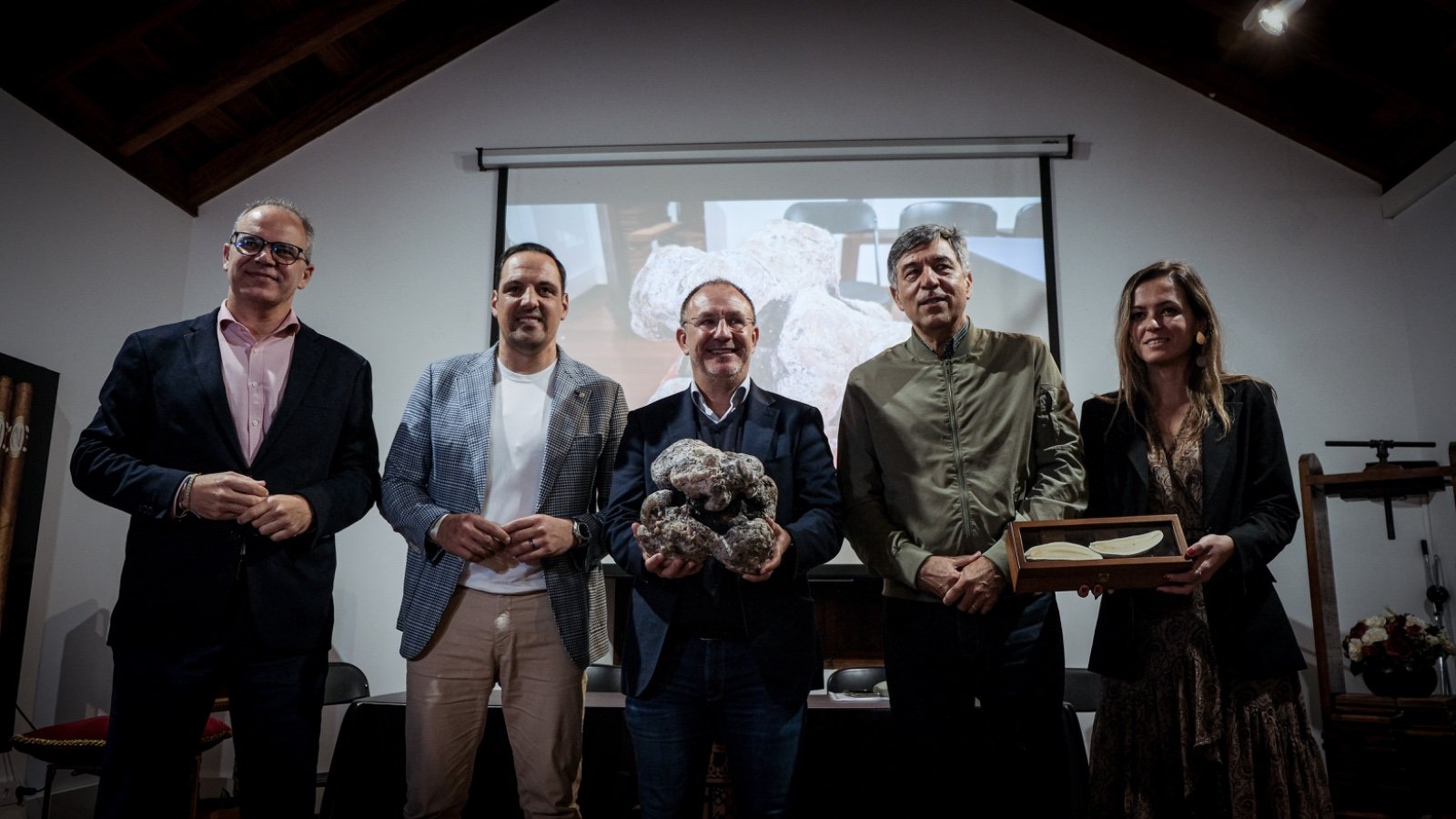 El ámbar gris de Nogales regresa a La Palma tras años de investigación