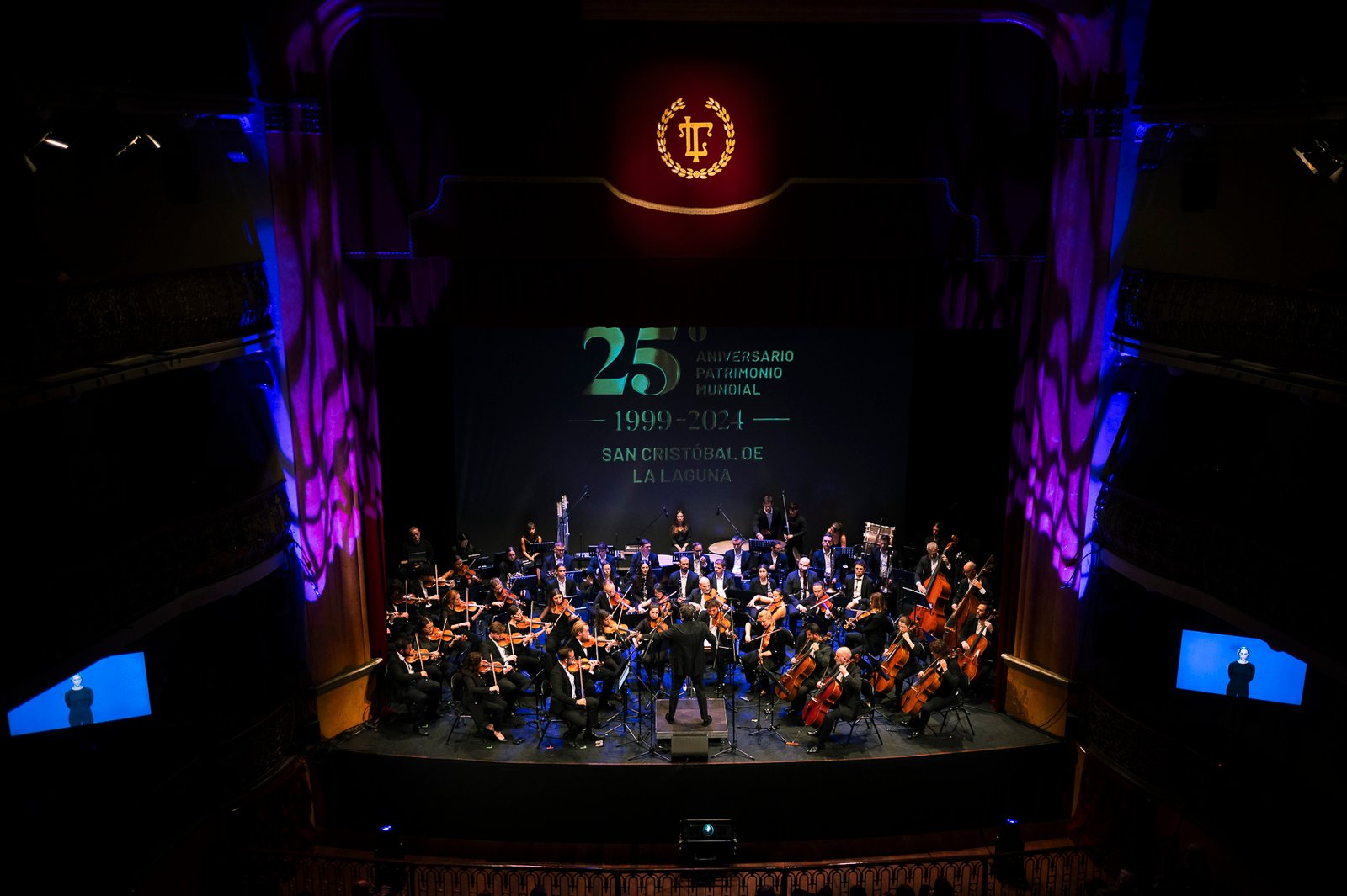 La Laguna clausura su 25 aniversario con una ceremonia emotiva en el Teatro Leal.