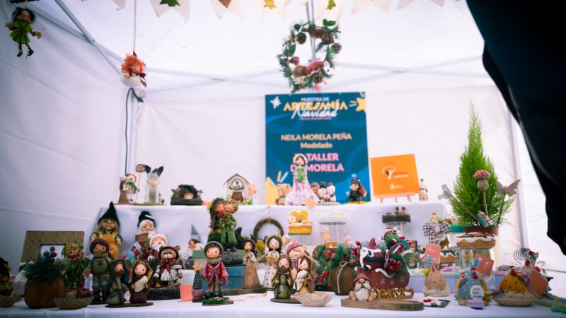 La Laguna muestra talento local en su Muestra de Artesanía de Navidad