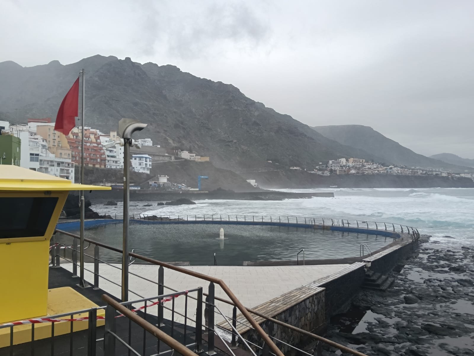 La Laguna refuerza vigilancia por fenómenos costeros