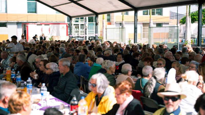 La Laguna y El Rosario celebran el hermanamiento de sus mayores