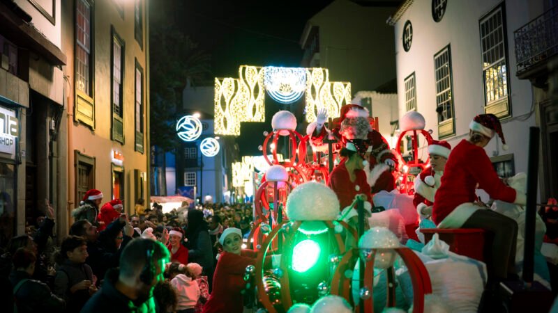 La magia de la Cabalgata de Papá Noel en La Laguna