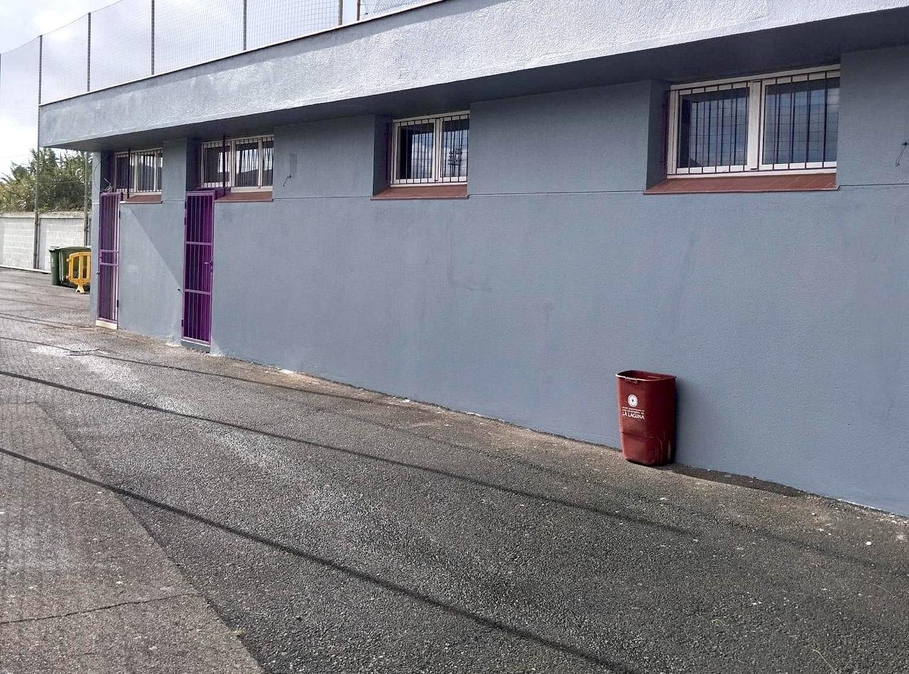 Mejora de los vestuarios del Anexo del Francisco Peraza por el Ayuntamiento de La Laguna