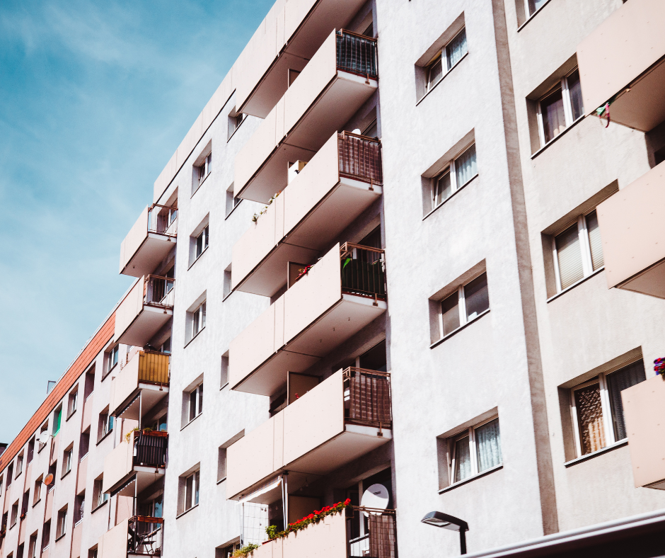 Rehabilitación energética en La Torrita para viviendas protegidas en Canarias