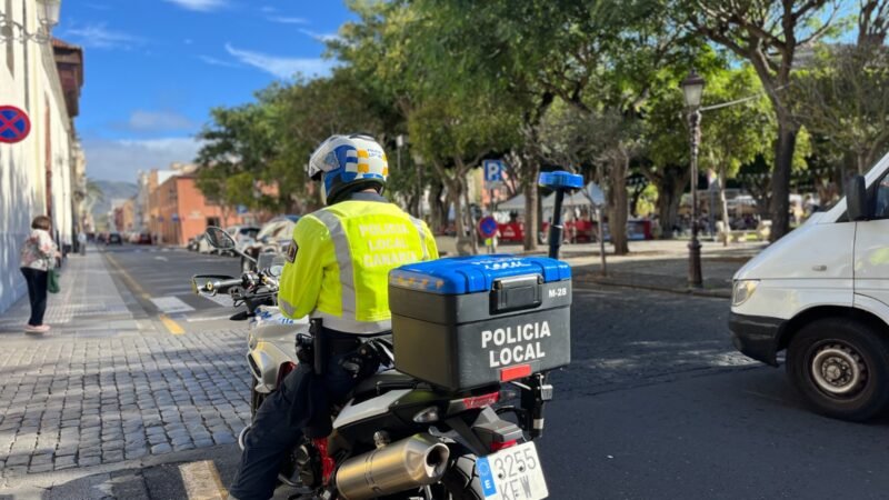 Campaña de seguridad para vehículos de dos ruedas en La Laguna.