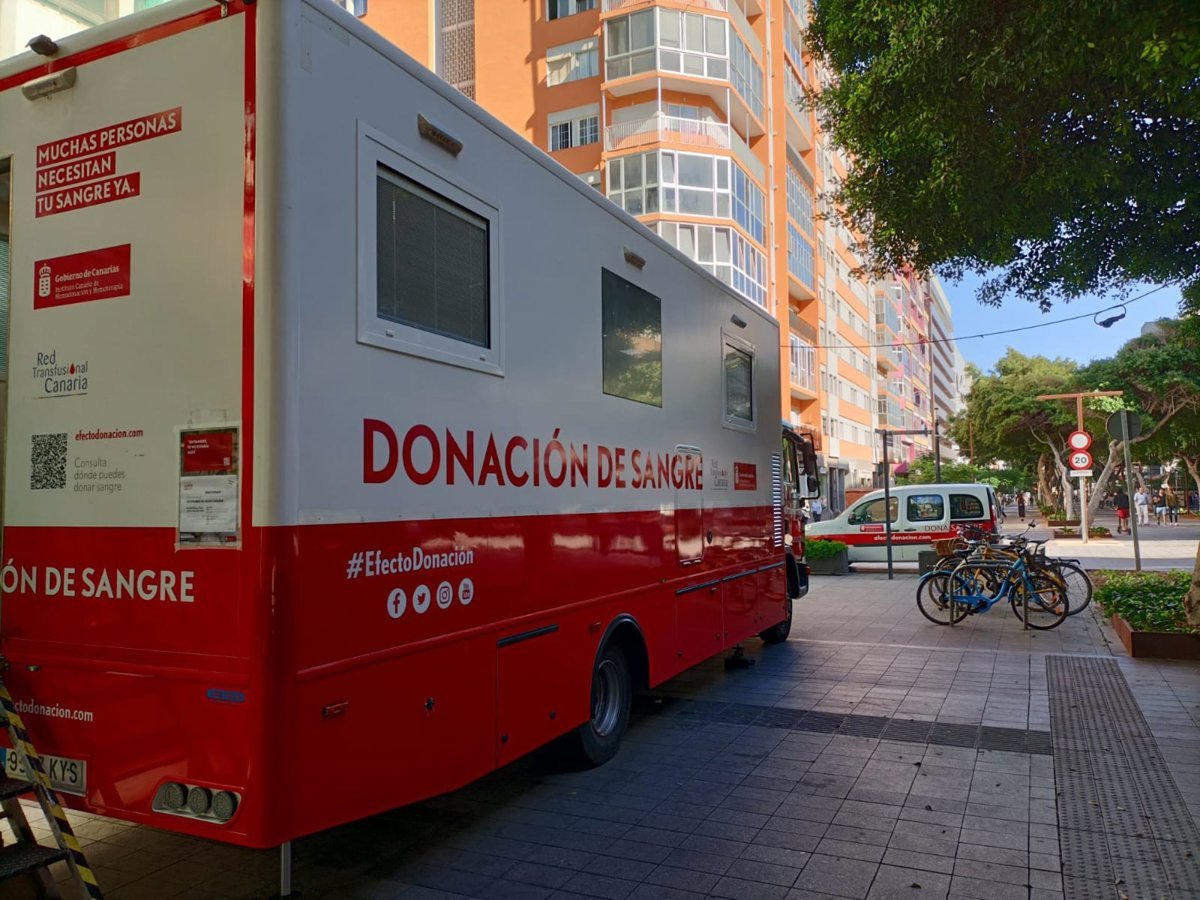 Campañas extraordinarias de donación de sangre activadas en Canarias esta semana.