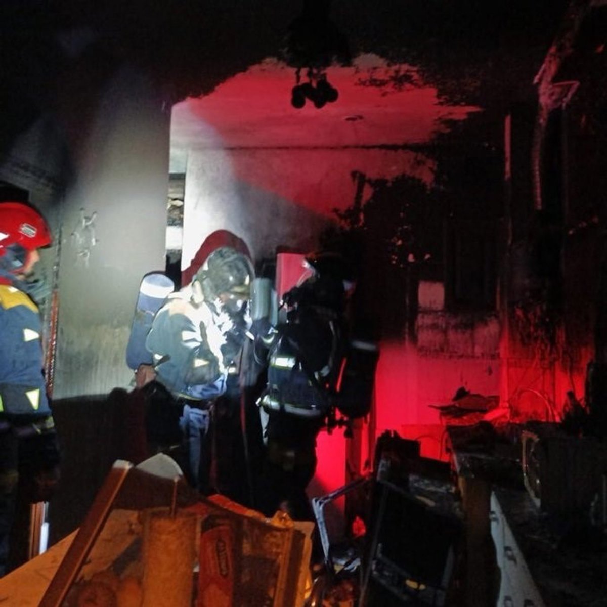 Dos mujeres afectadas, una de gravedad, en incendio en vivienda de Arona (Tenerife)