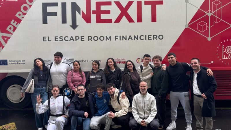FINEXIT: Formación financiera para jóvenes en La Laguna