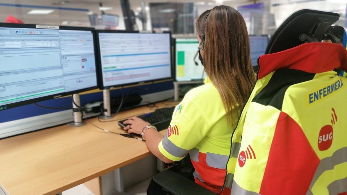 Grave accidente de un motorista al chocar con un coche en Las Palmas de Gran Canaria