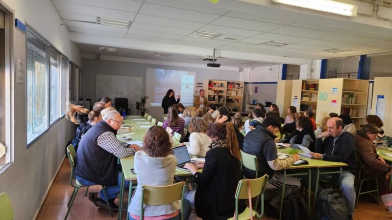 La Laguna fortalece la prevención de adicciones en Secundaria con formación al profesorado.