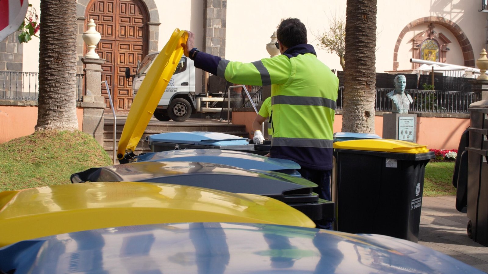 La Laguna recoge 30 toneladas de papel y cartón tras visita de los Reyes Magos