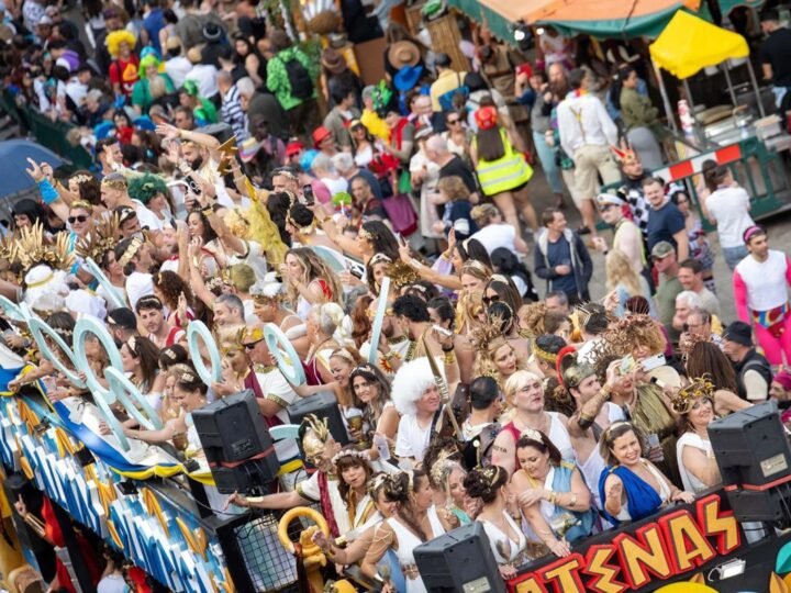 El PP propone declarar carnavales canarios como BIC en el Parlamento de Canarias.