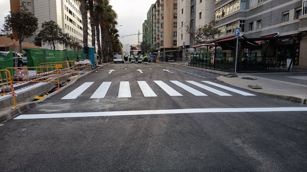 Emalsa finaliza reparación de avería en Calle Mesa y López de Las Palmas de Gran Canaria