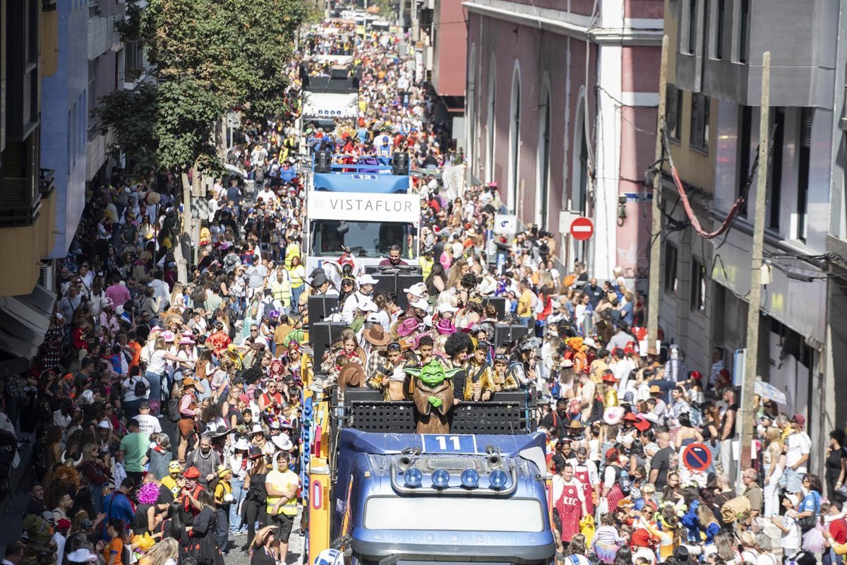 Participan más de 50.000 personas en la cabalgata infantil del Carnaval de Las Palmas de Gran Canaria