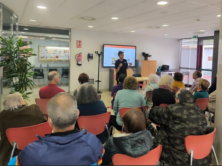 Programa ‘Cuida a tus mayores’ promueve la salud y bienestar de personas mayores en Canarias