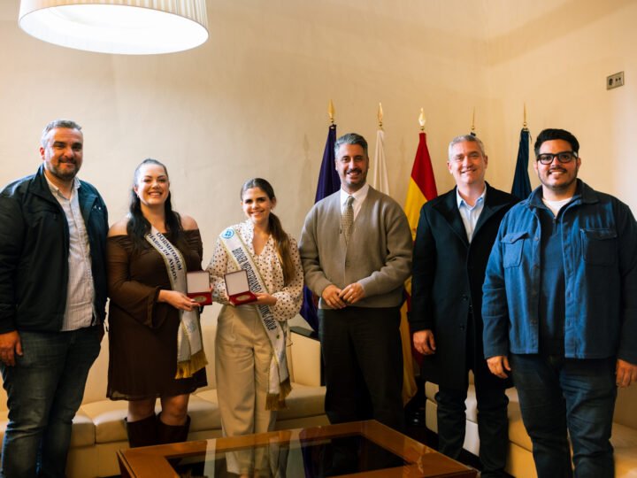 Recepción a candidatas laguneras a Reina del Carnaval 2026