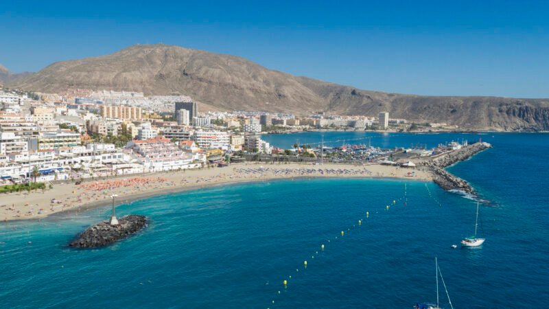 Restricciones de hogueras en playas de Arona para preservar el litoral. Permitidas en privados con autorización.