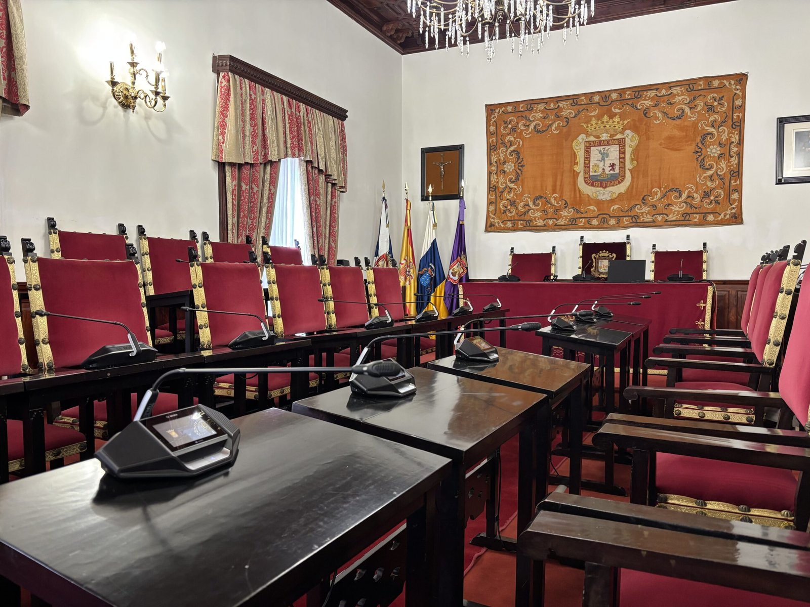 Actualización del servicio de streaming del Ayuntamiento de La Laguna para seguimiento de plenos y eventos municipales.