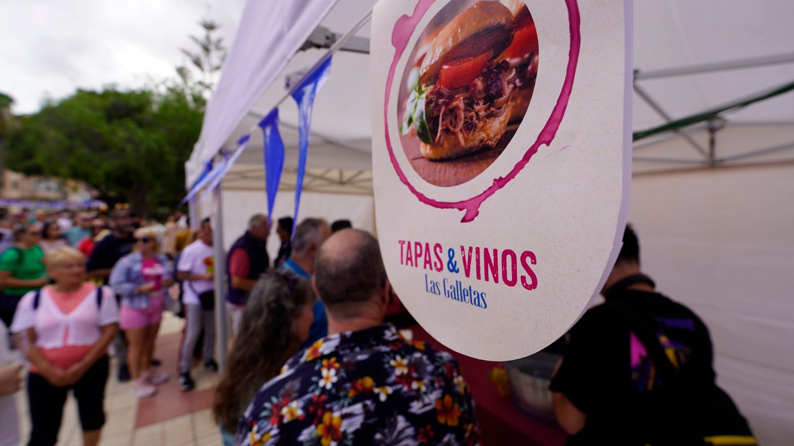 Además, la inscripción para participar estará disponible de forma telemática desde el 3 hasta el 16 de marzo en la sede electrónica municipal, donde los establecimientos interesados podrán formalizar su participación en esta iniciativa que promueve la cultura gastronómica y el comercio local en Las Galletas.