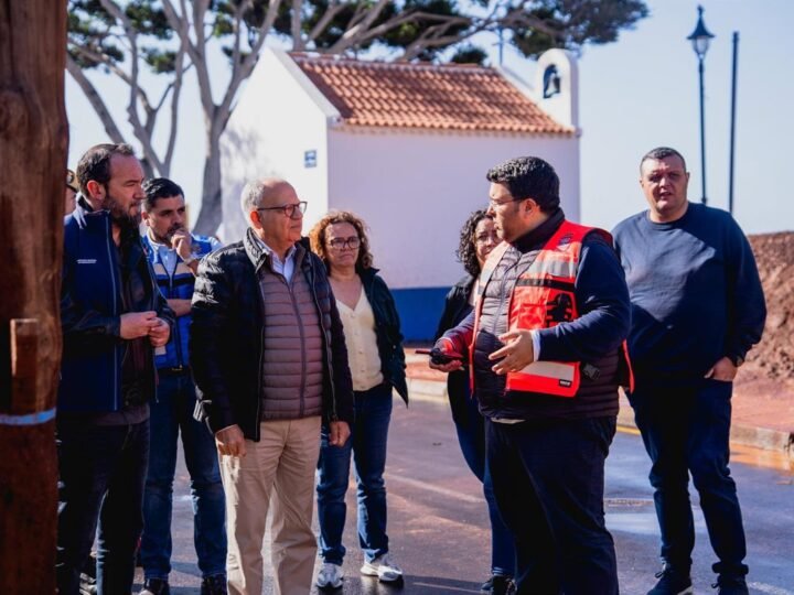 Continúan los trabajos para restablecer la normalidad en Valle Gran Rey (La Gomera)