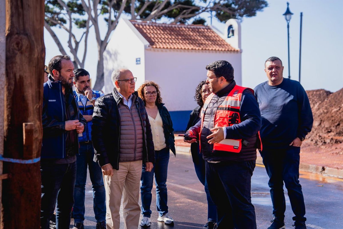 Continúan los trabajos para restablecer la normalidad en Valle Gran Rey (La Gomera)