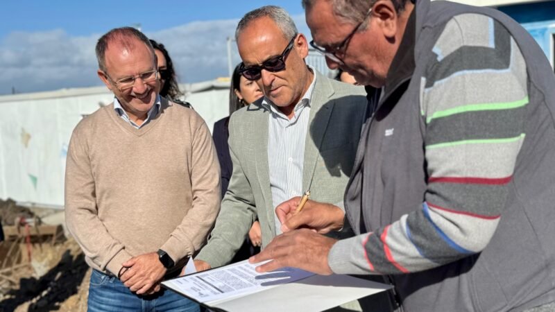 Demolición del CEIP La Laguna para reconstrucción.