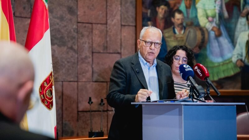 El Cabildo de La Gomera aprueba plan de inversiones de 28 millones de euros para fortalecer servicios públicos en español