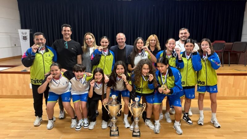 Felicitan a subcampeonas de Canarias sub-14 de fútbol sala por su destacado desempeño.
