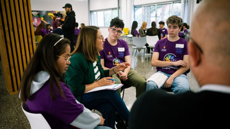 Programa de promoción del bienestar y participación activa de adolescentes en La Laguna.